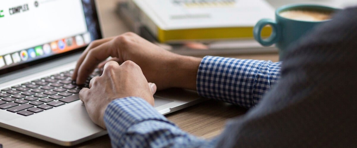 ¿Por qué mi sitio web no aparece en Google? Las 12 causas ocultas (y cómo solucionarlas)