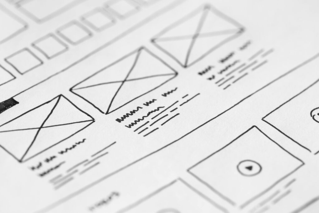 Tu web en dos días. Foto de picjumbo.com: https://www.pexels.com/es-es/foto/papel-de-impresora-blanco-196645/